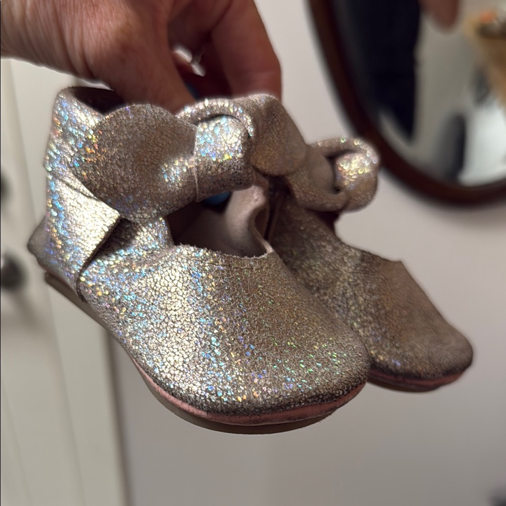 Freshly Picked Sparkly bow knot moccasin